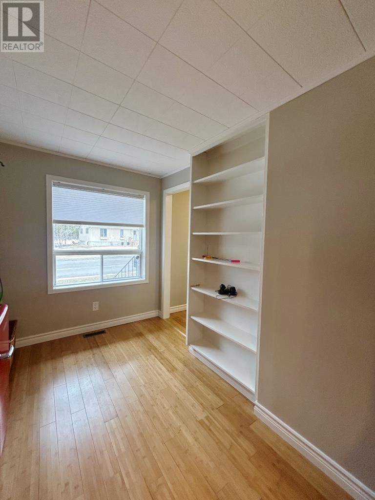 1115 RIVER ROAD Image 10