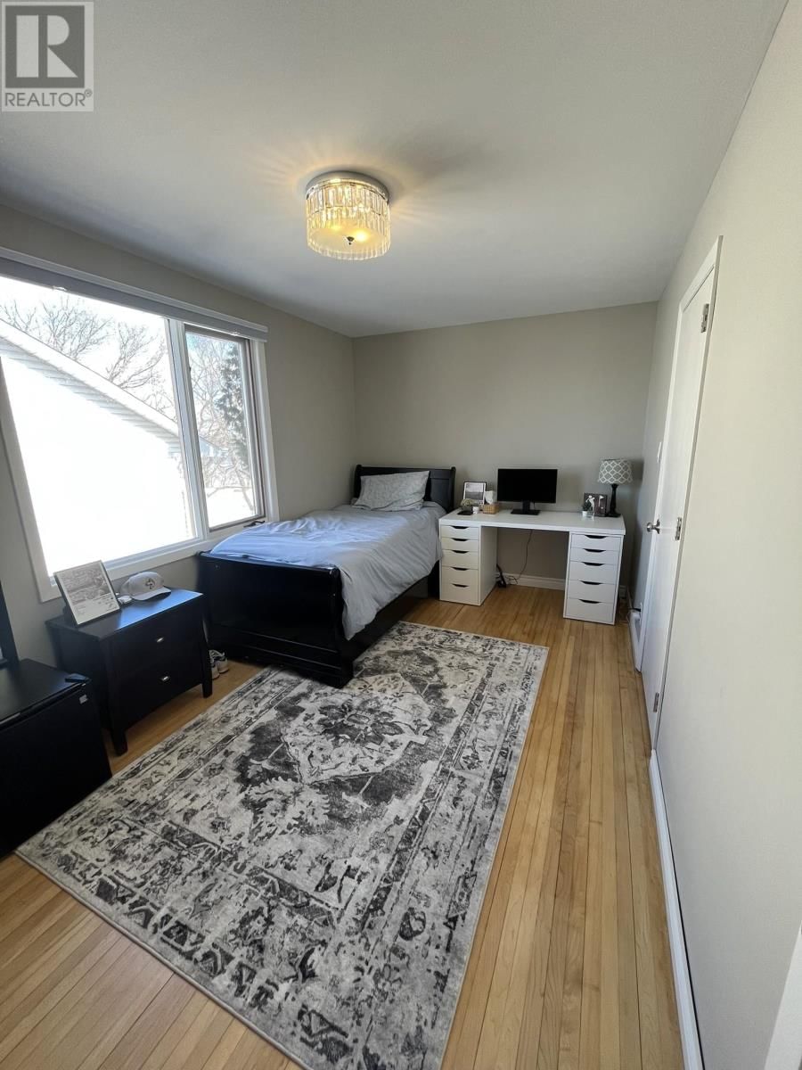 1115 RIVER ROAD Image 13