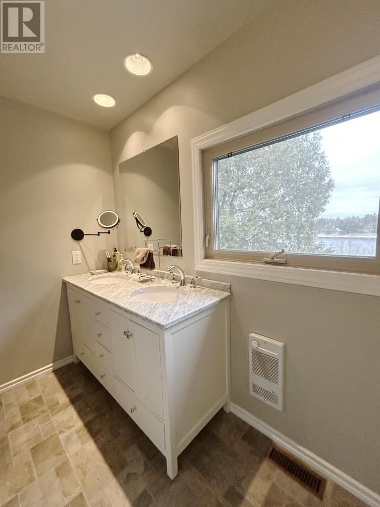 1115 RIVER ROAD Image 15