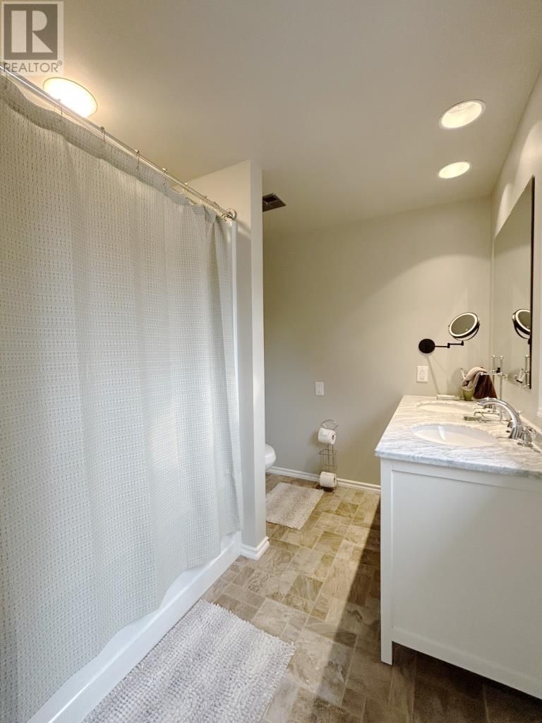 1115 RIVER ROAD Image 16