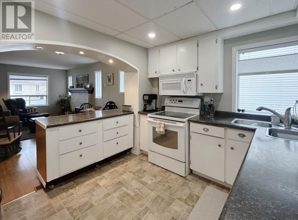 1115 RIVER ROAD Image 20