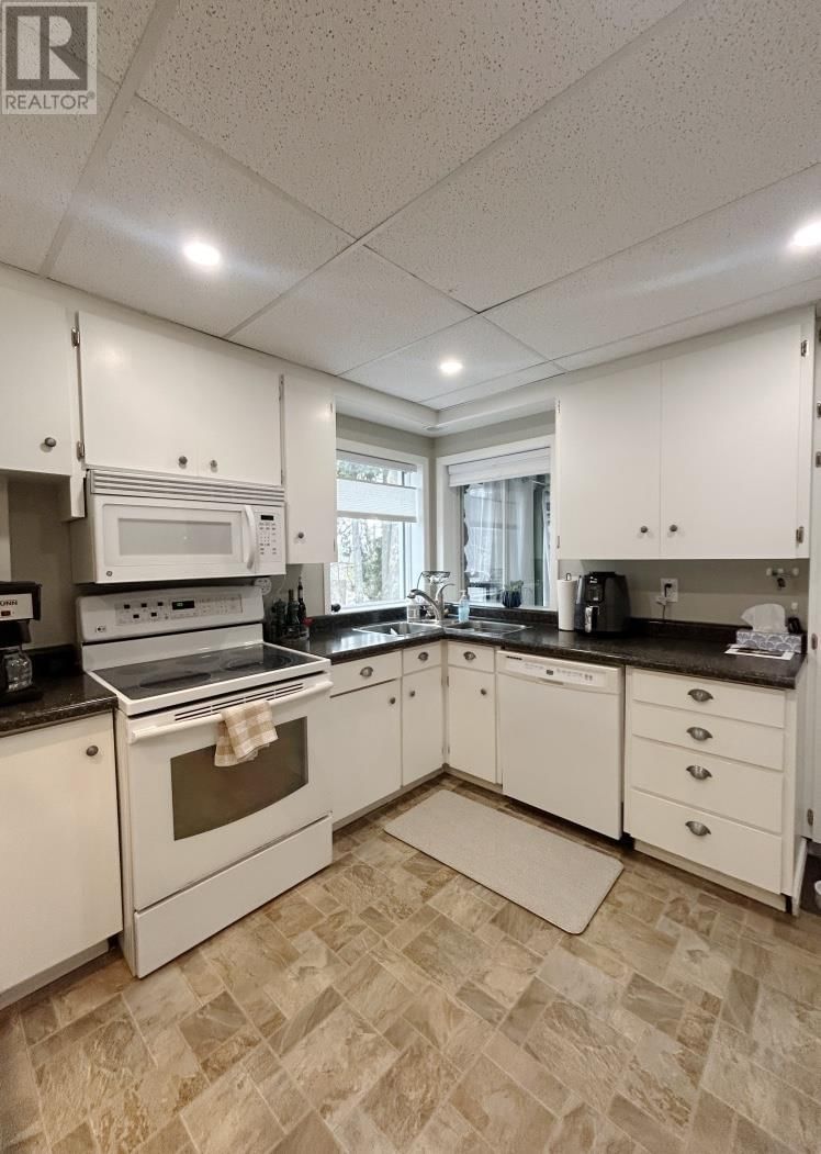 1115 RIVER ROAD Image 21