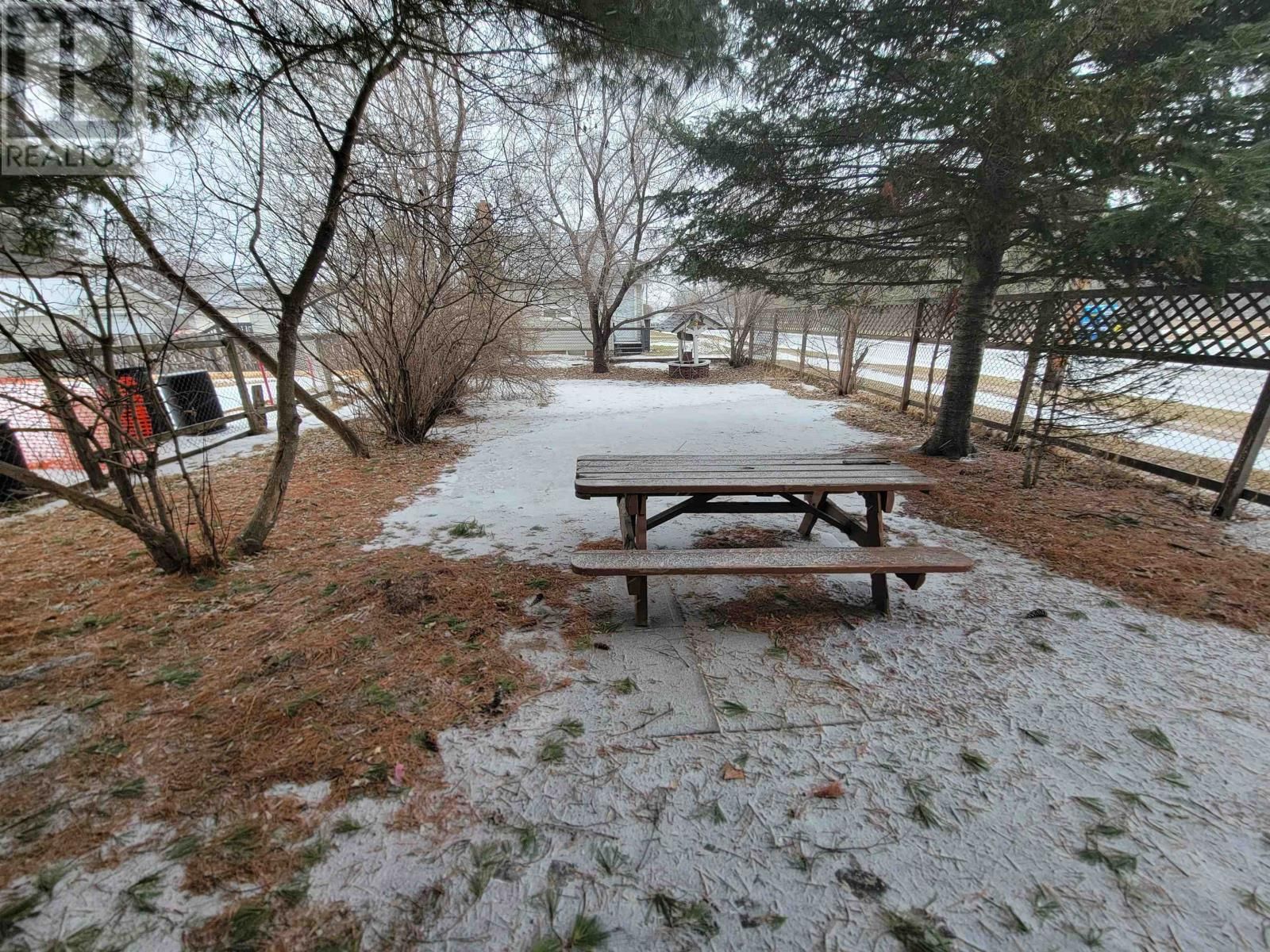 E - 252 SIXTH ST Image 14