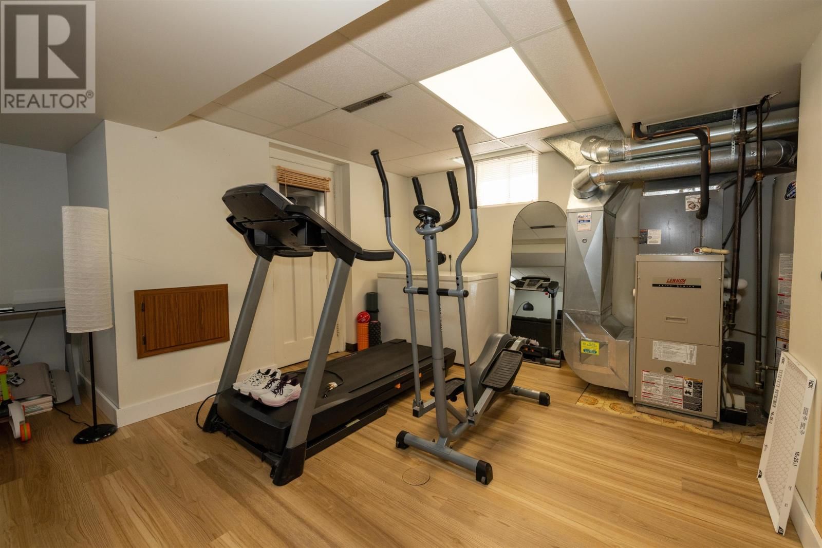 1329 EUCLID AVE Image 21