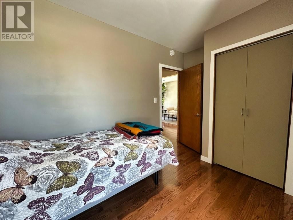 77 PROSPECT AVE Image 22