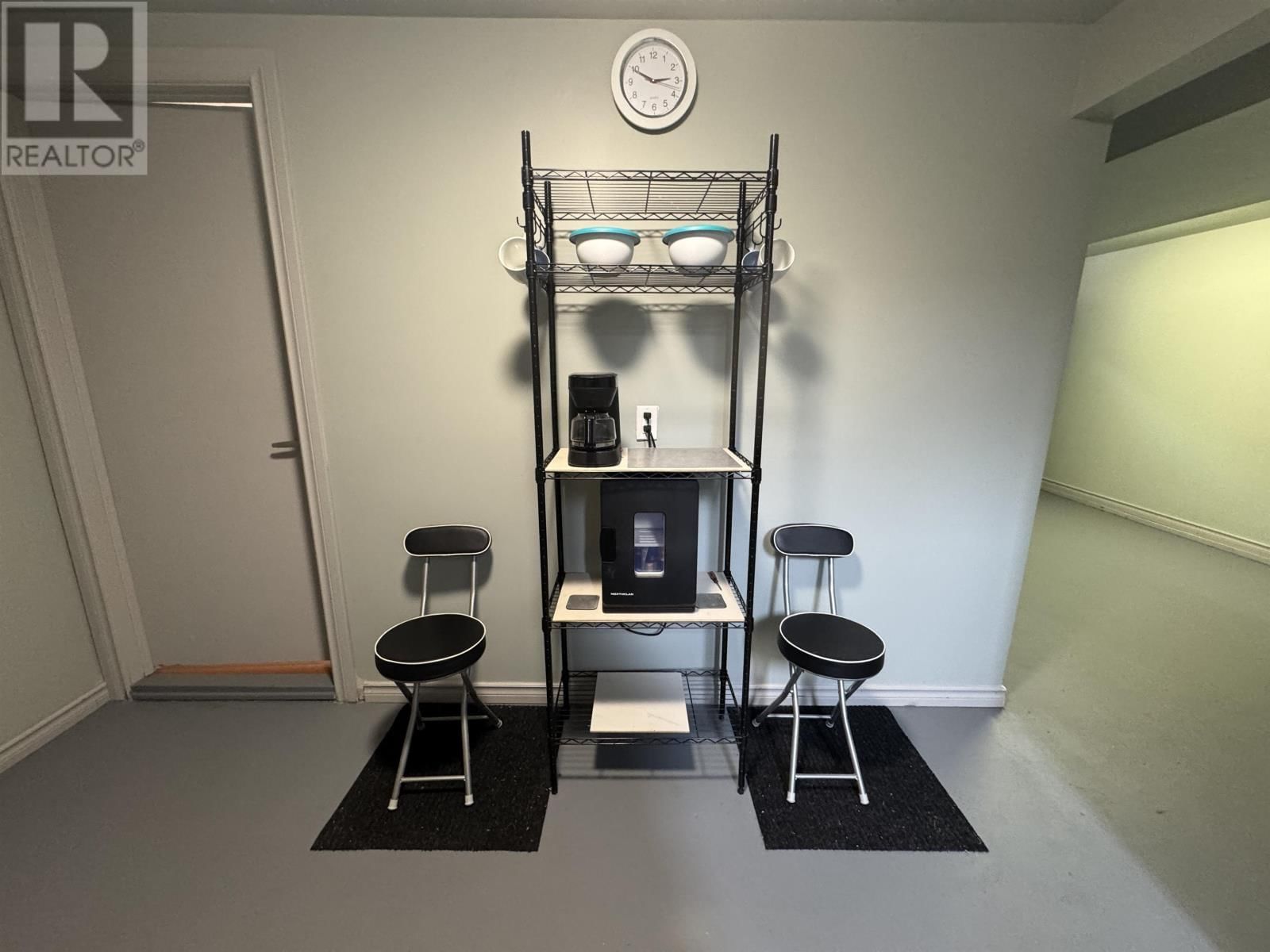 5 FALCON DR Image 37