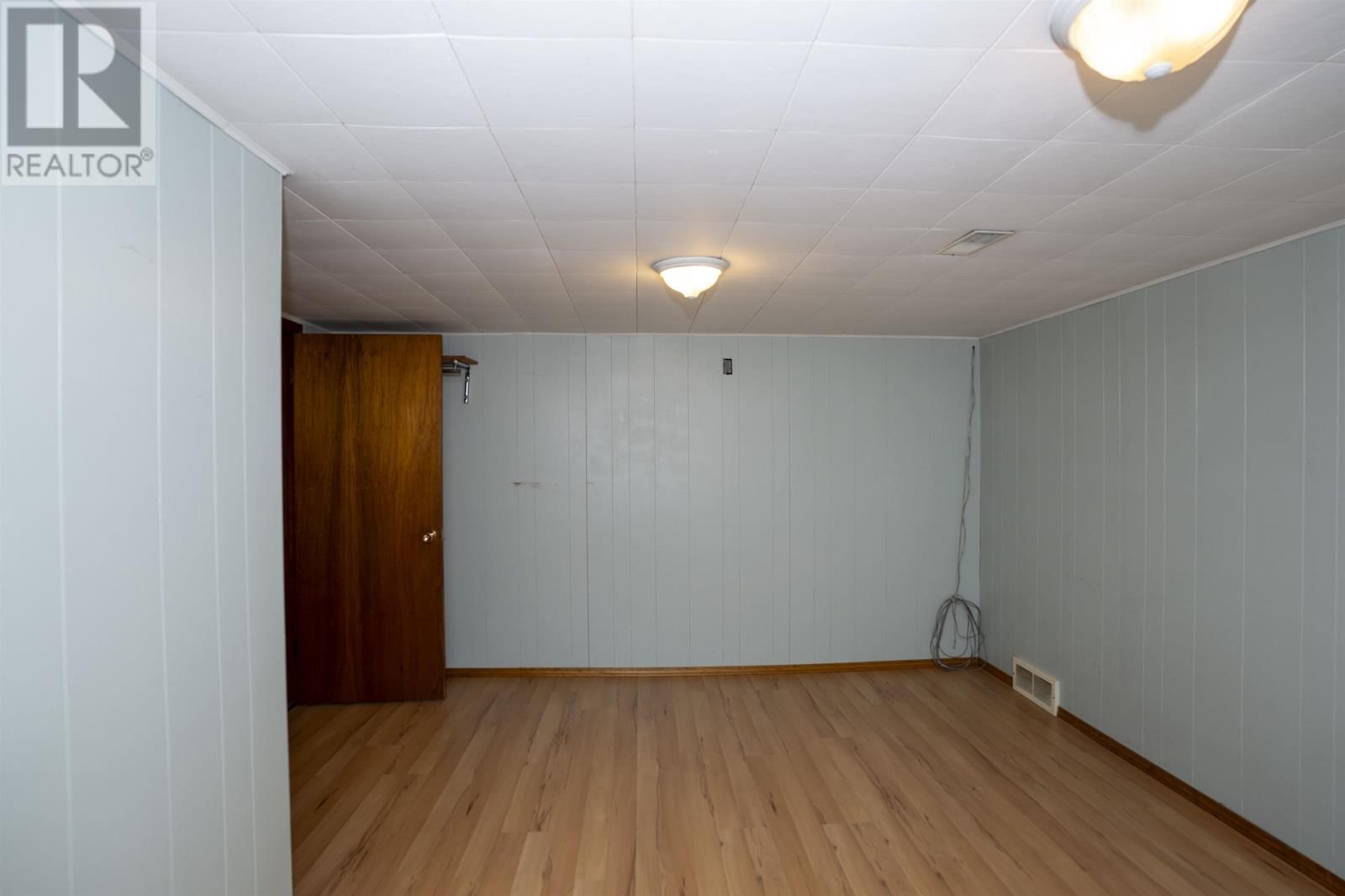 1618 FREDERICA ST Image 37