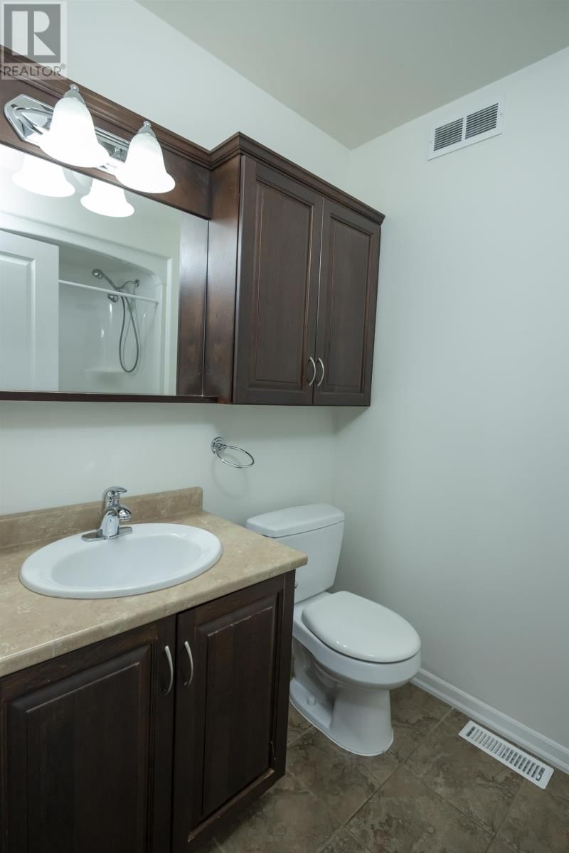 313 SOUTH CREEK ST Image 32