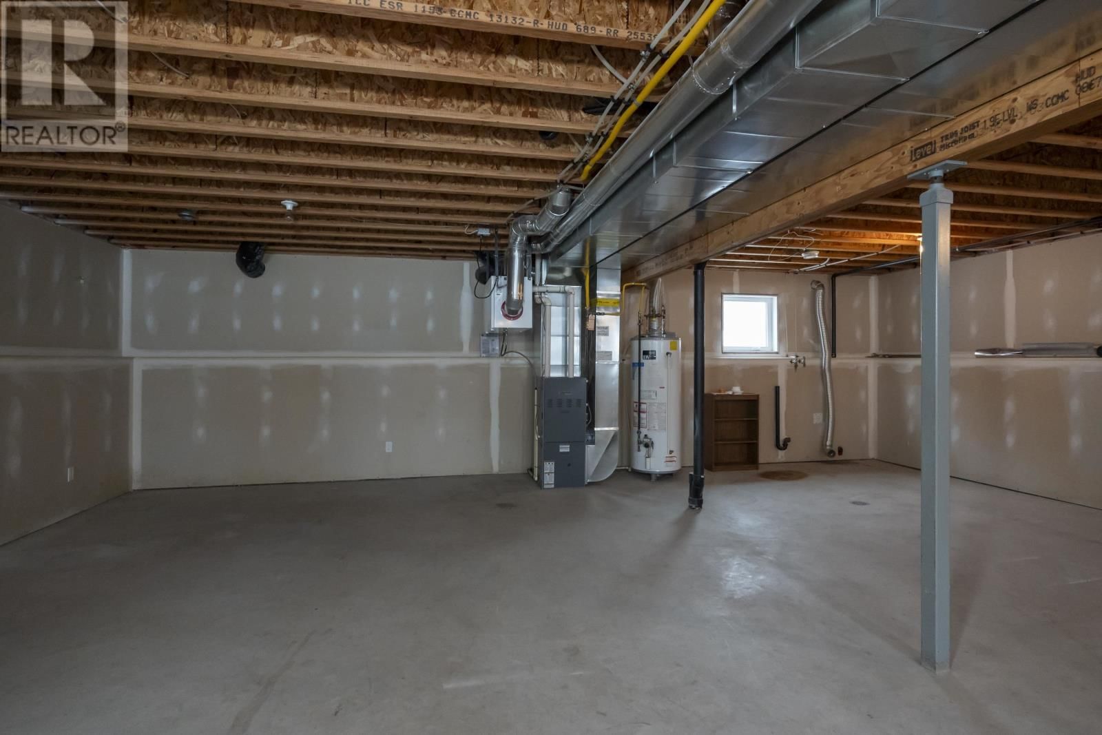 313 SOUTH CREEK ST Image 36