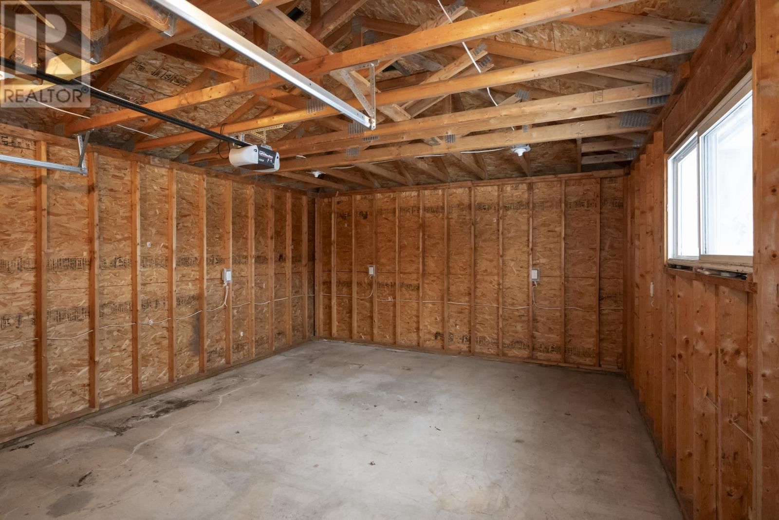 313 SOUTH CREEK ST Image 37