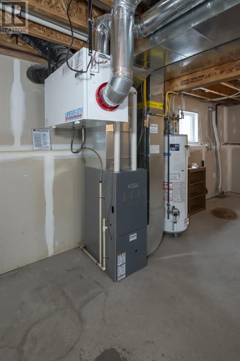 313 SOUTH CREEK ST Image 40