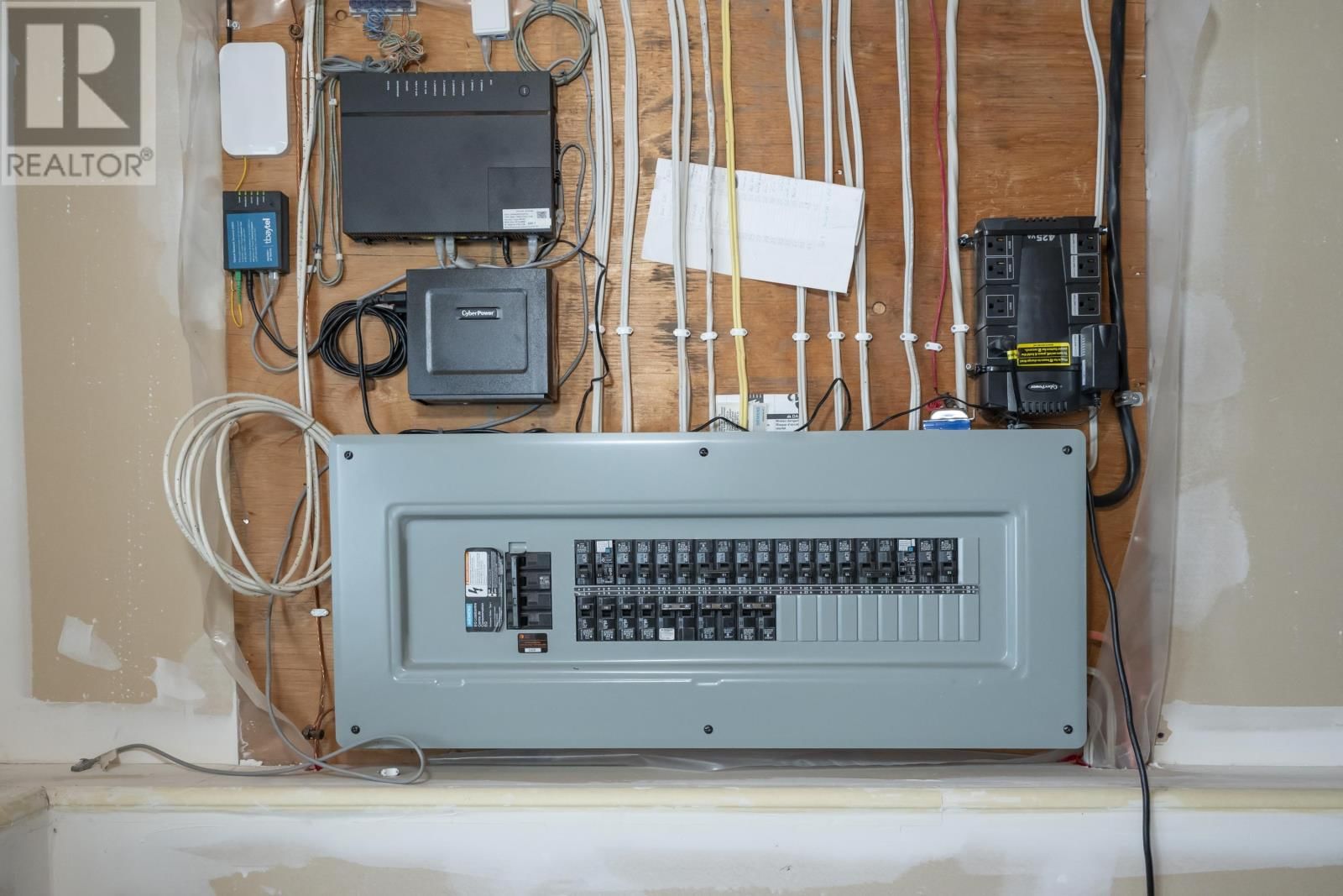 313 SOUTH CREEK ST Image 42