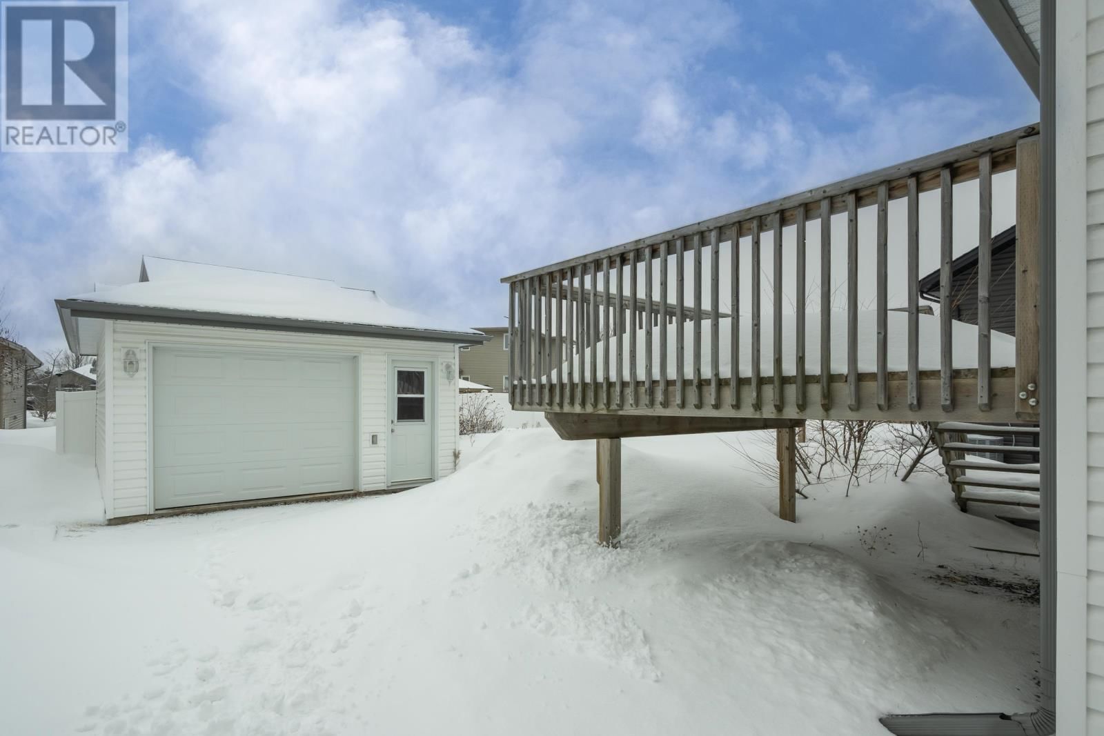 313 SOUTH CREEK ST Image 44