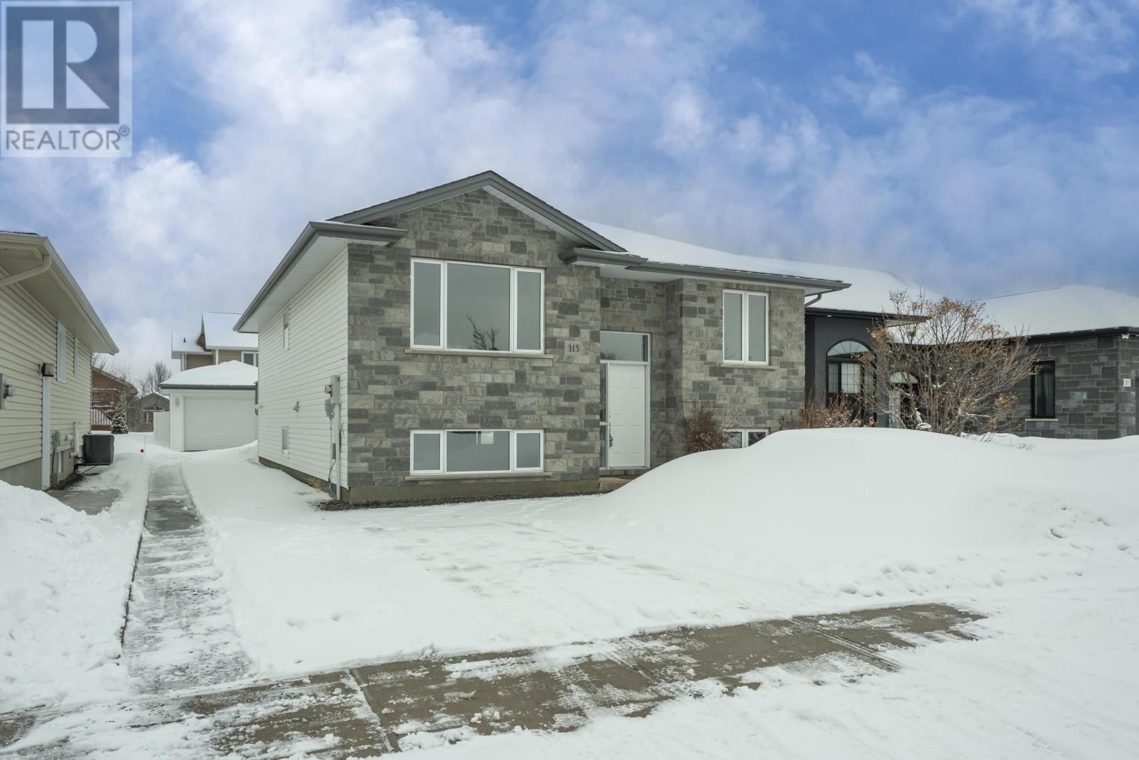 313 SOUTH CREEK ST Image 50