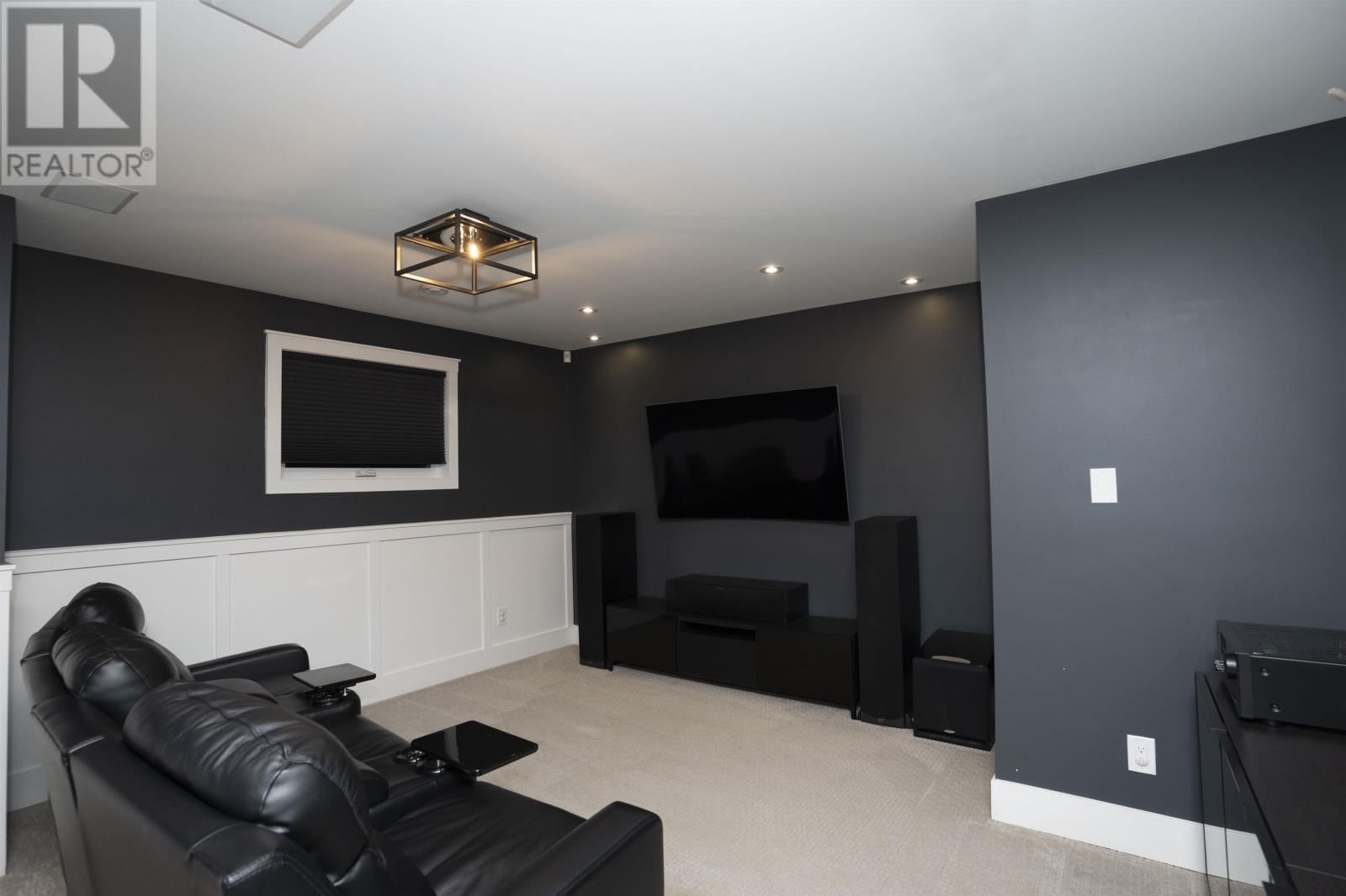 197 SUNFLOWER ST Image 35