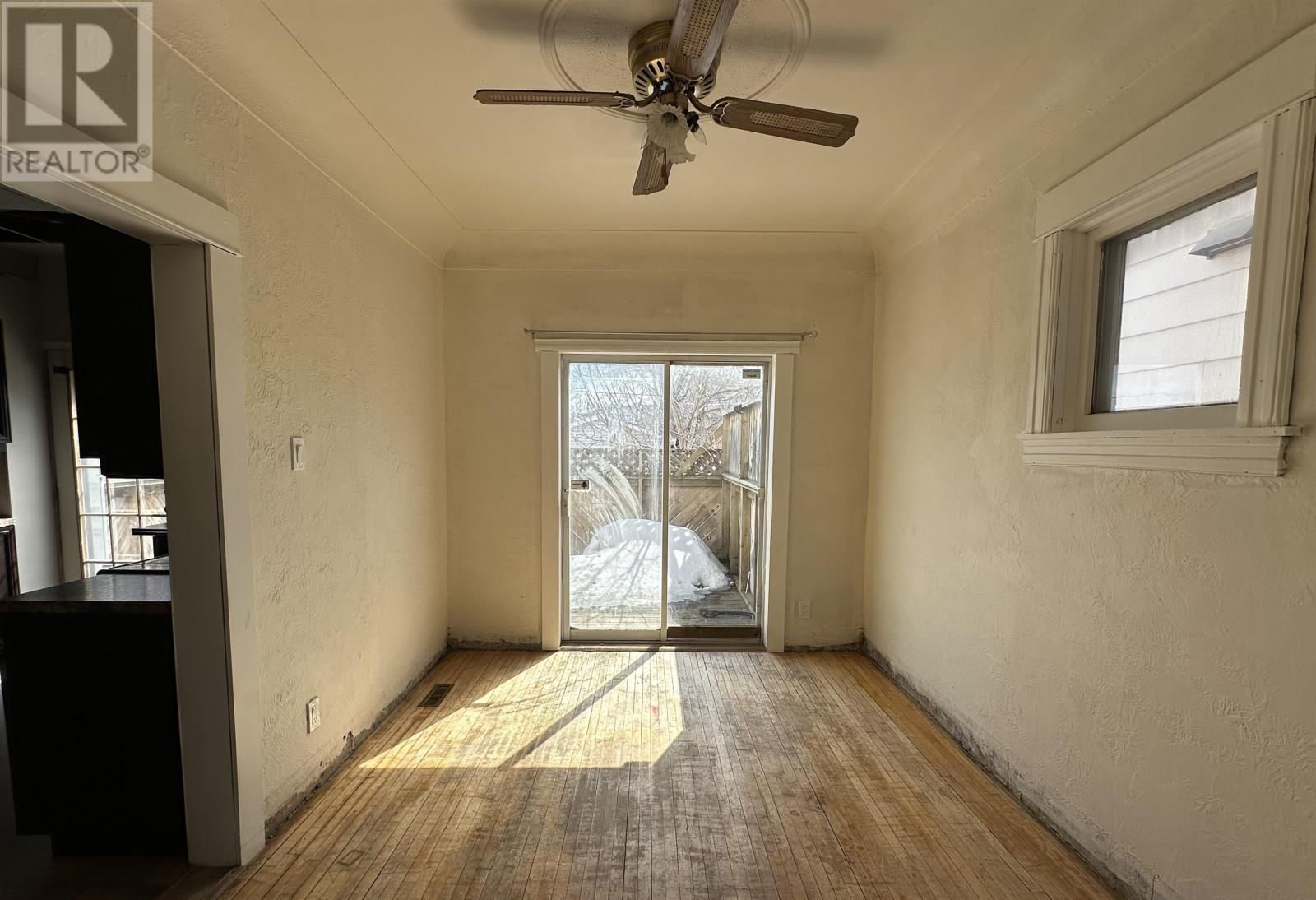 118 AMELIA ST Image 7