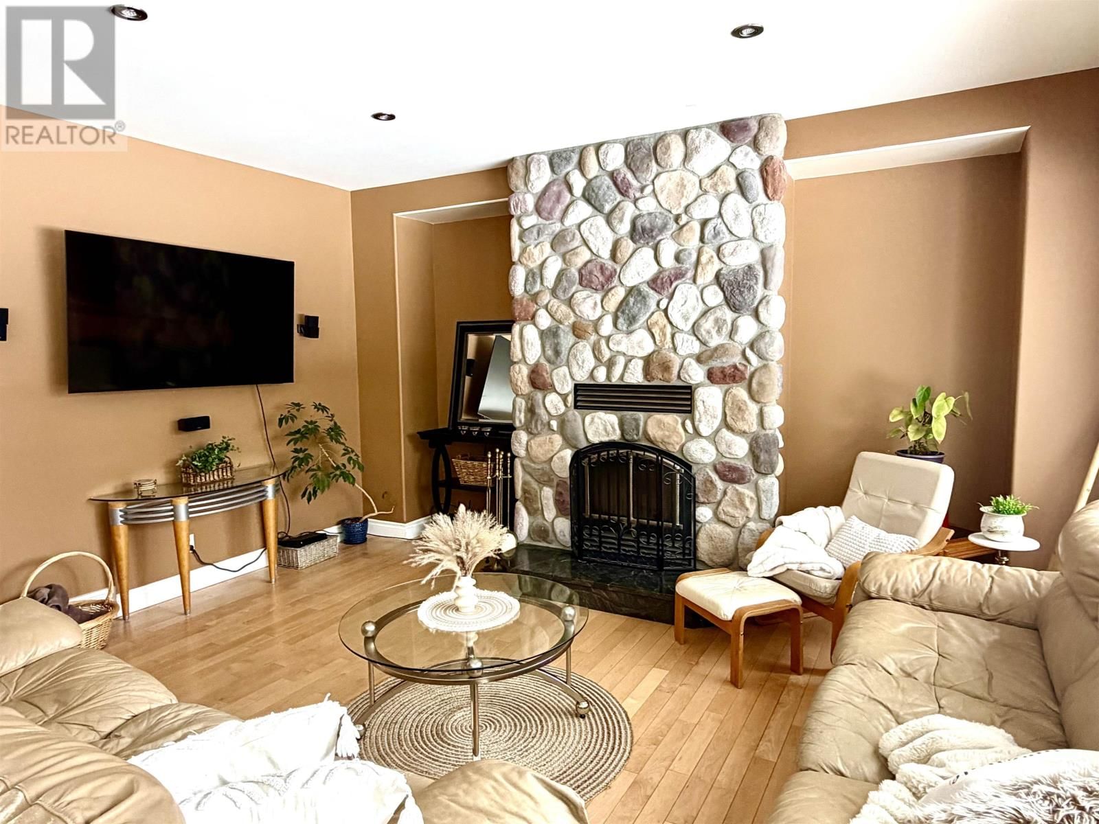 3095 ALICE AVE Image 10