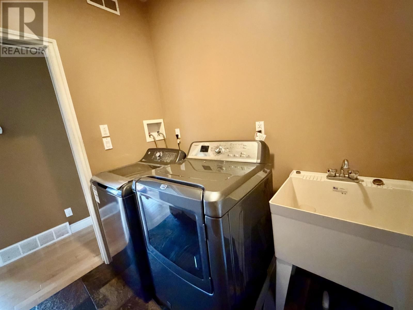 3095 ALICE AVE Image 35