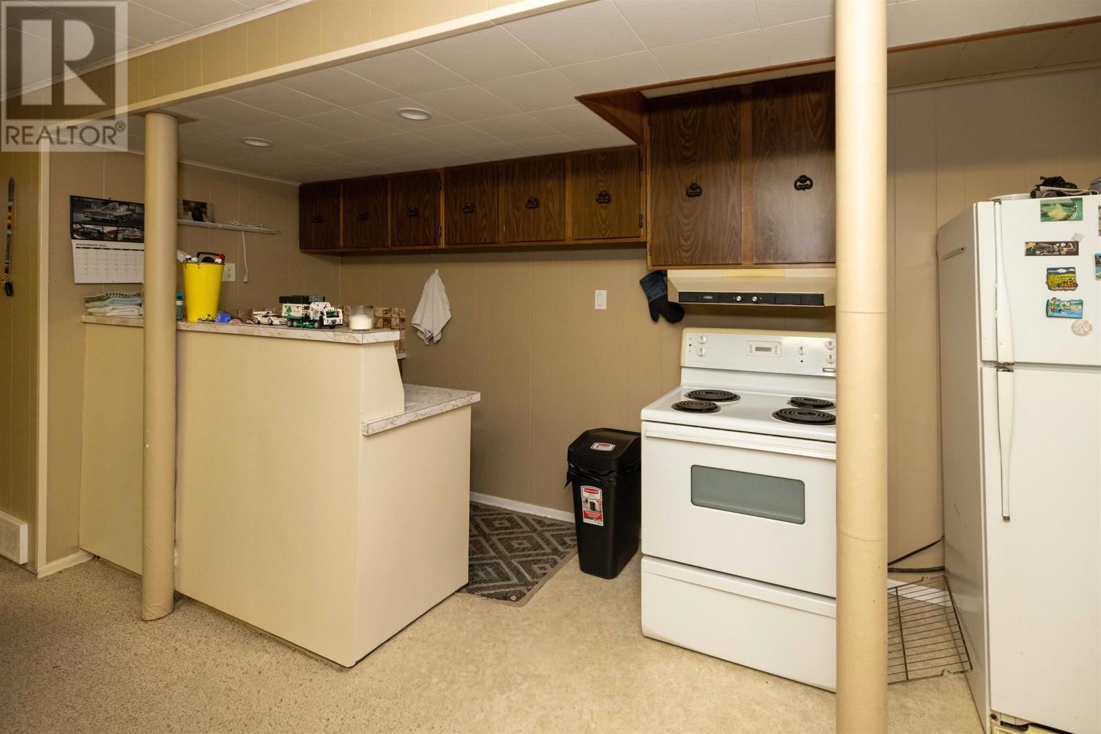 330 EDWARD ST Image 22