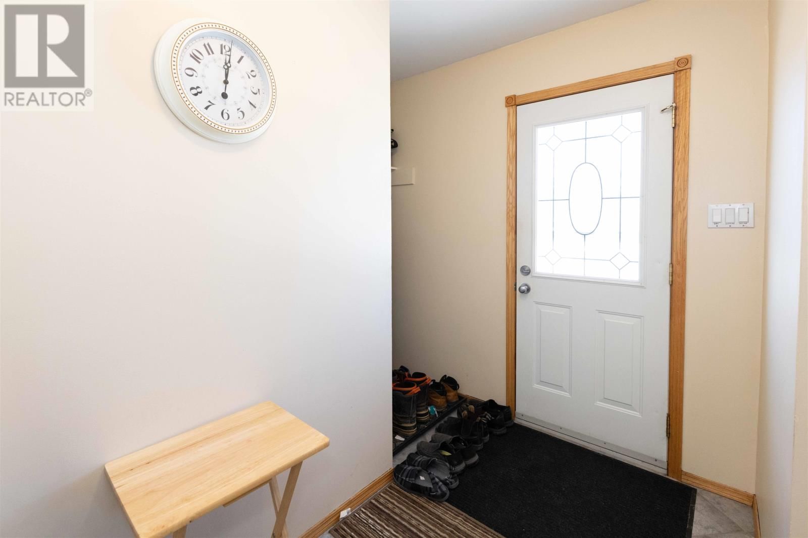 330 EDWARD ST Image 4