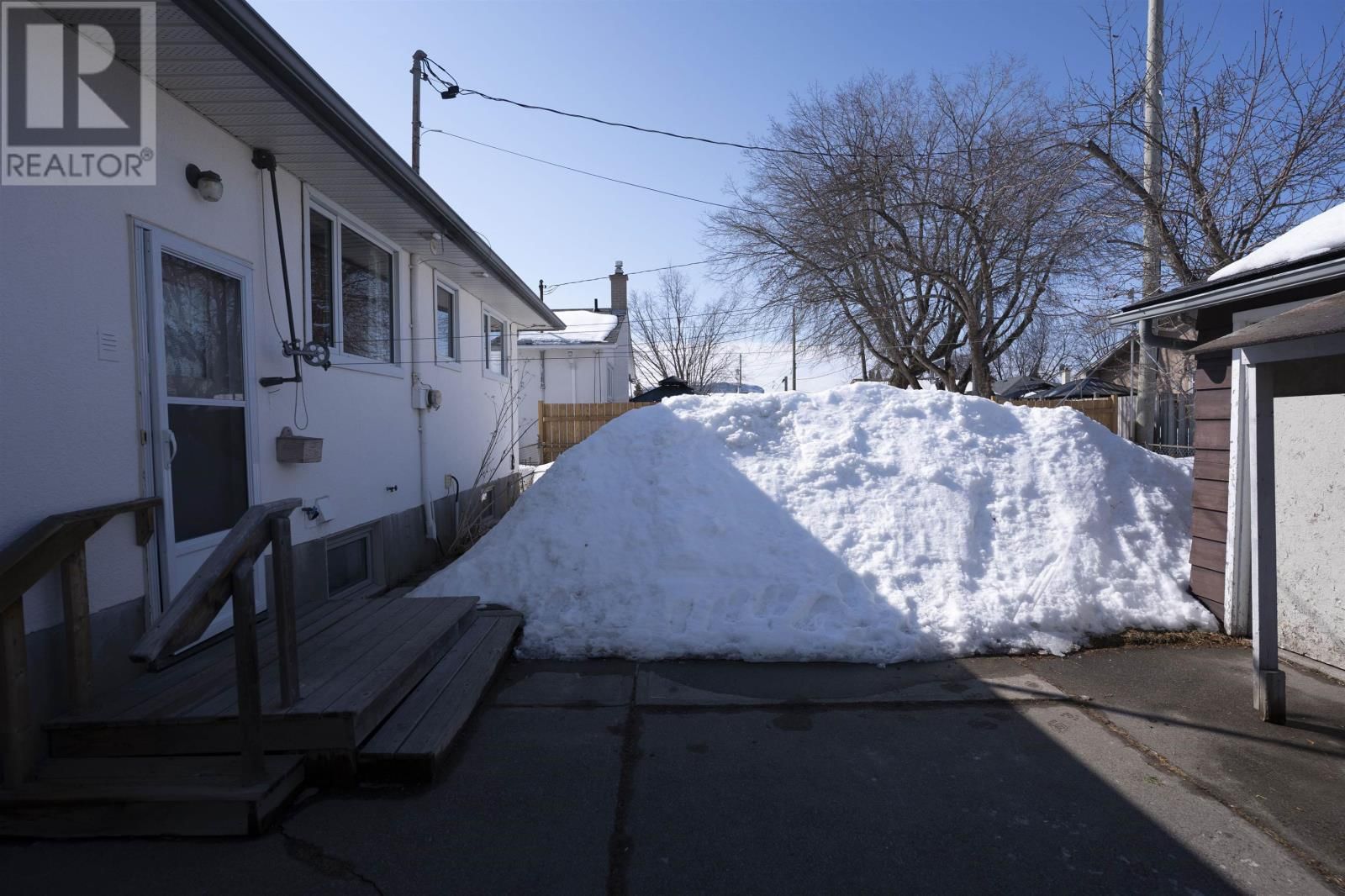 231 BRIAR BAY Image 31