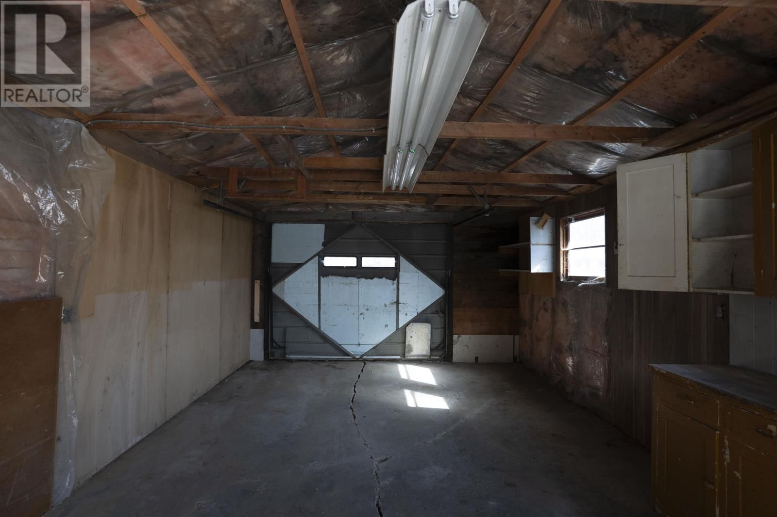 231 BRIAR BAY Image 35