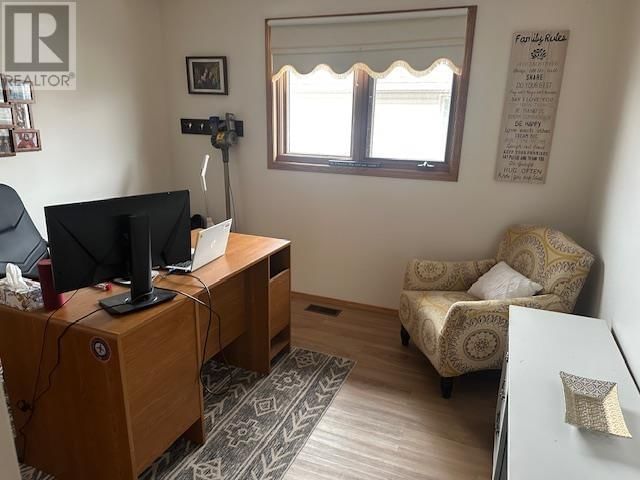 432 GEMSTONE ST Image 10