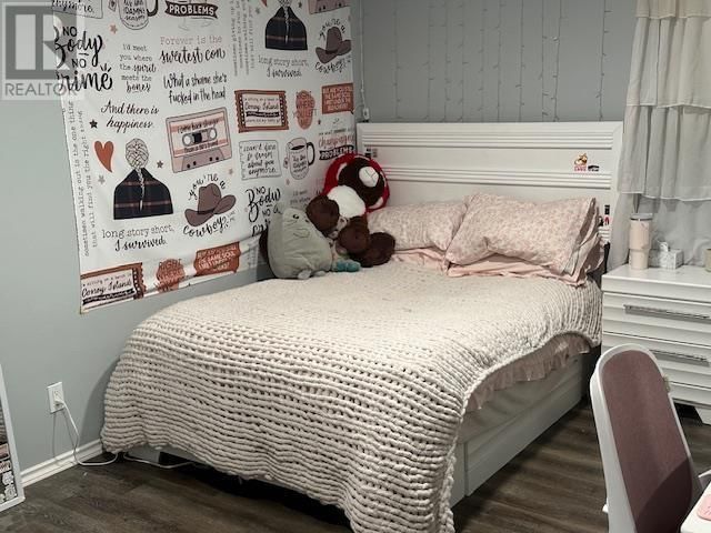 432 GEMSTONE ST Image 18