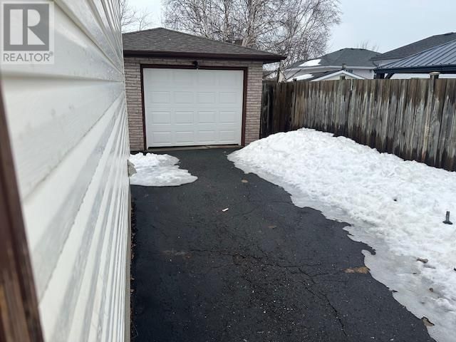 432 GEMSTONE ST Image 22