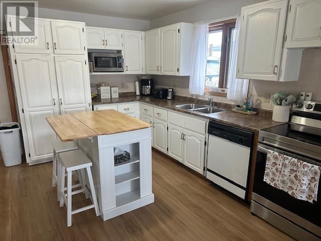 432 GEMSTONE ST Image 4