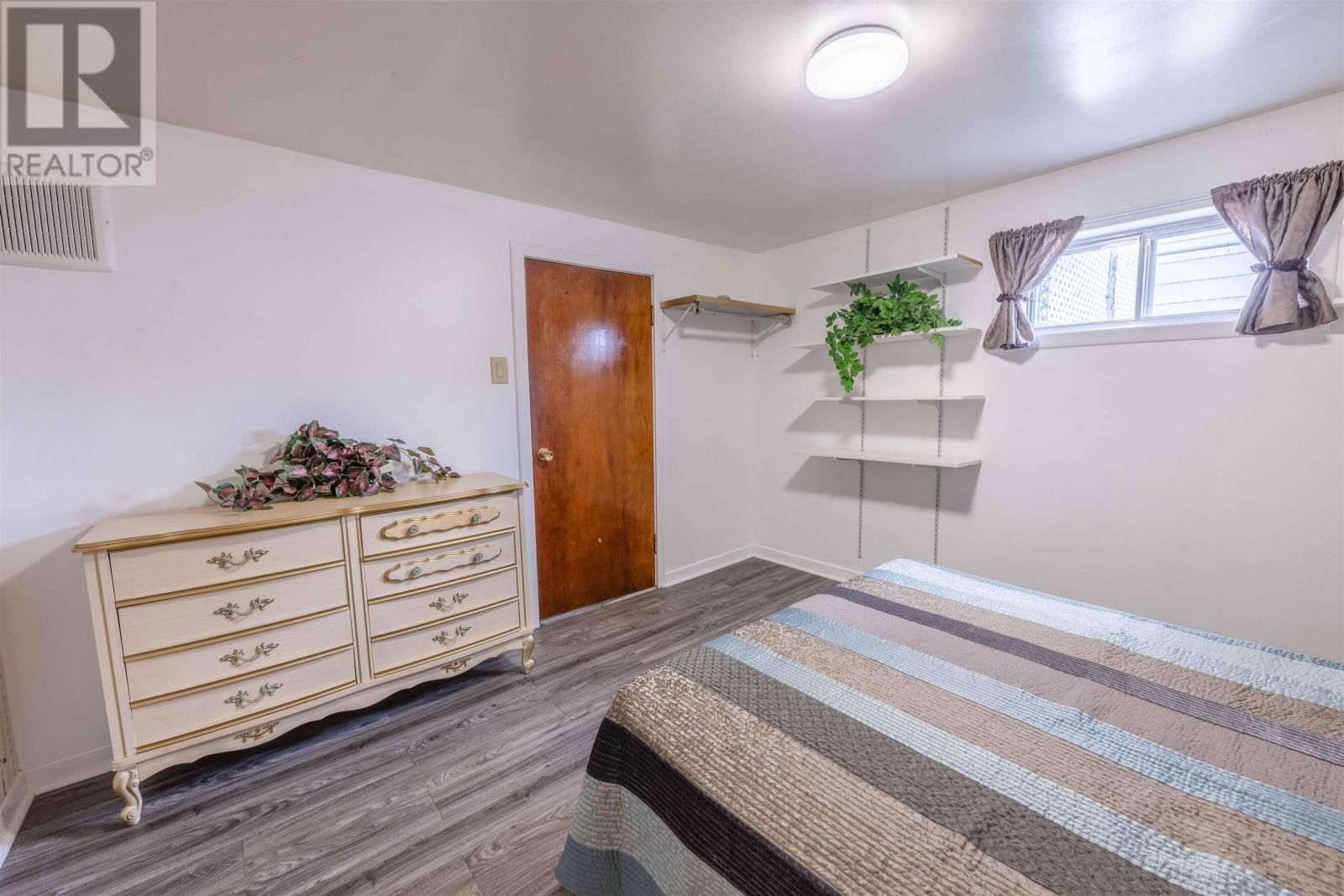 608 GORE ST Image 25