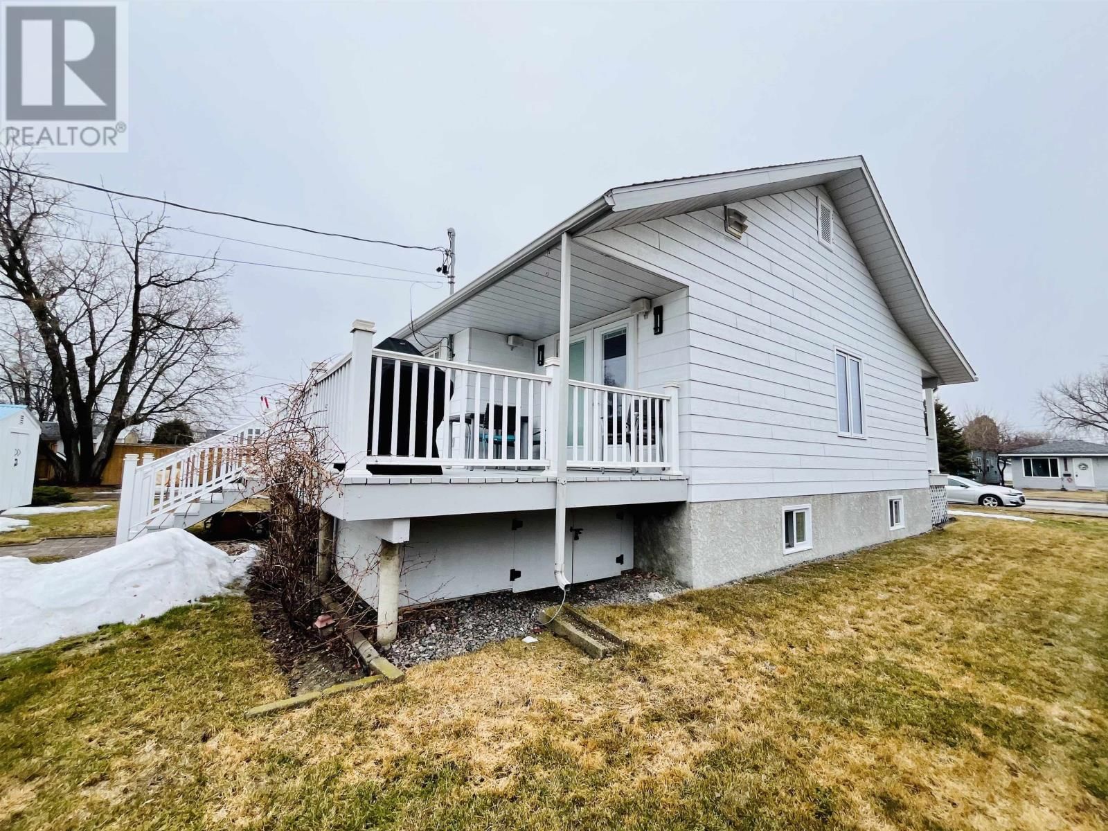 1125 SECOND ST. Image 2