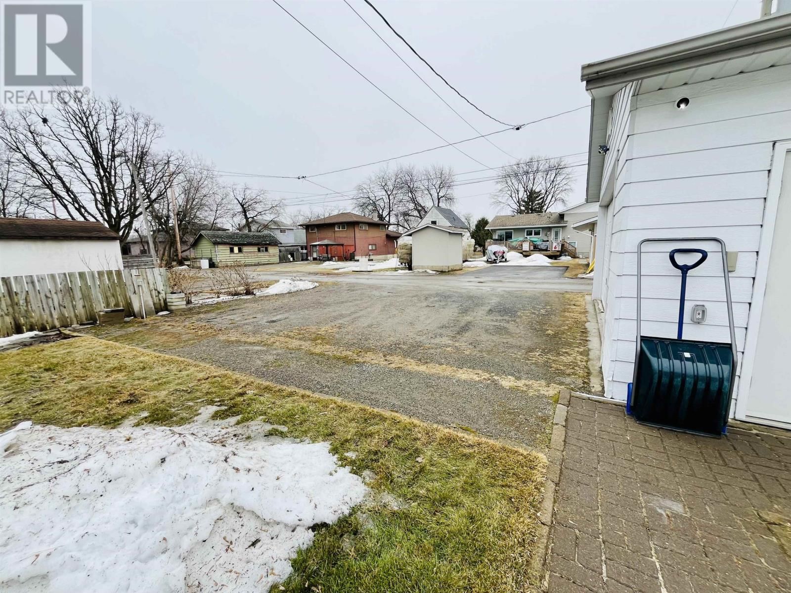 1125 SECOND ST. Image 29