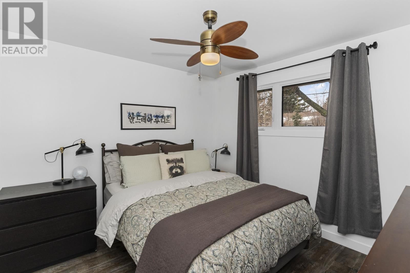 305 SILLESDALE CRES Image 13