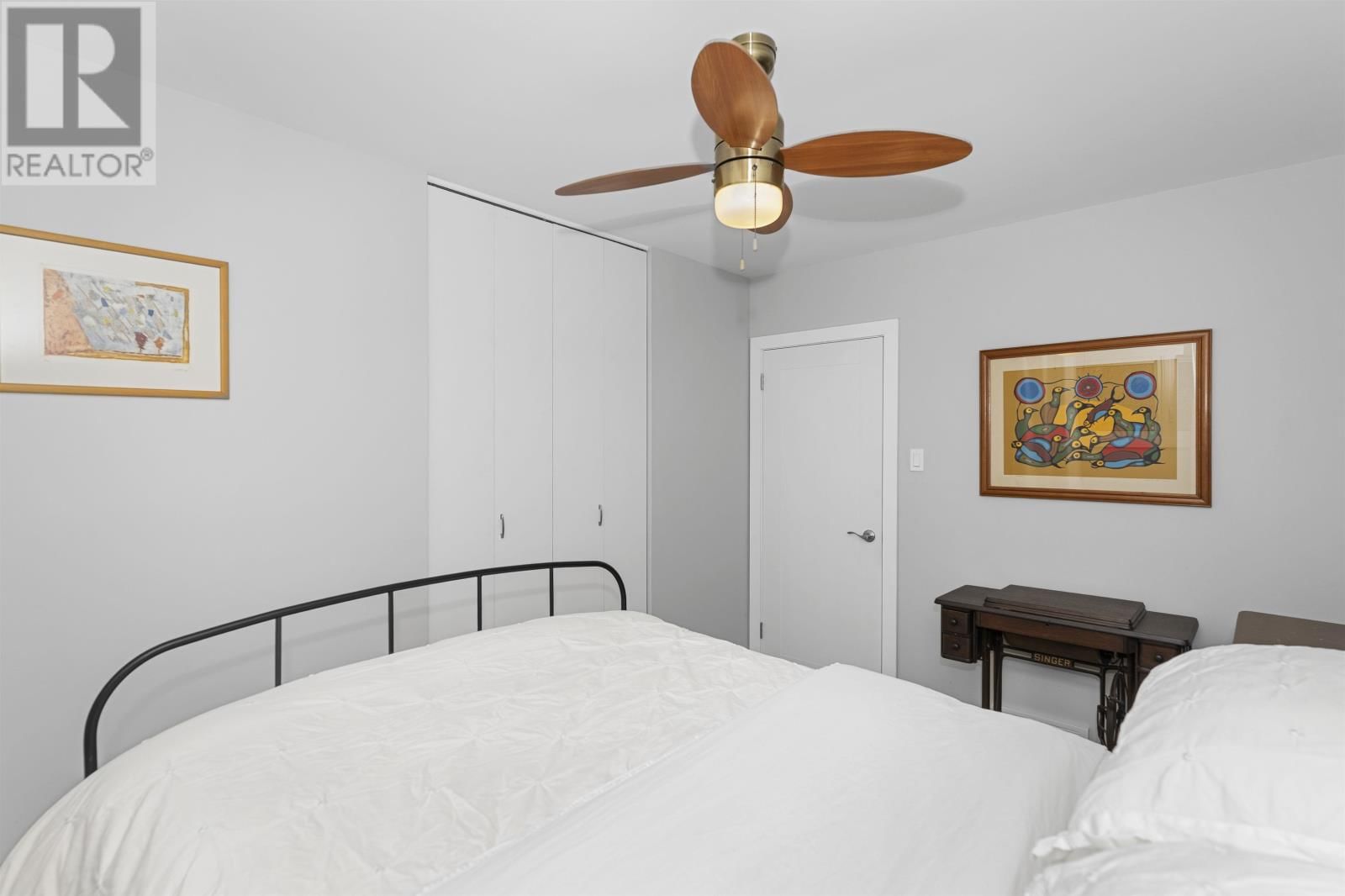 305 SILLESDALE CRES Image 15