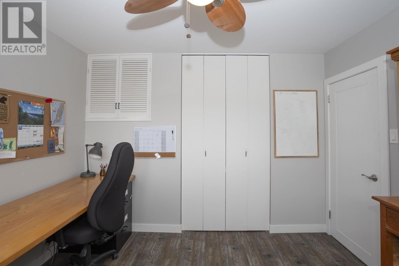 305 SILLESDALE CRES Image 17