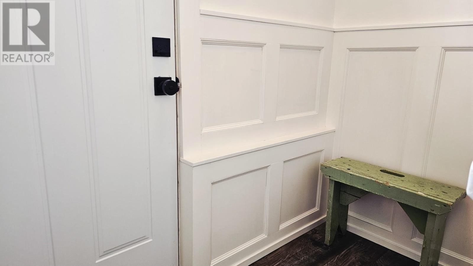 305 SILLESDALE CRES Image 19