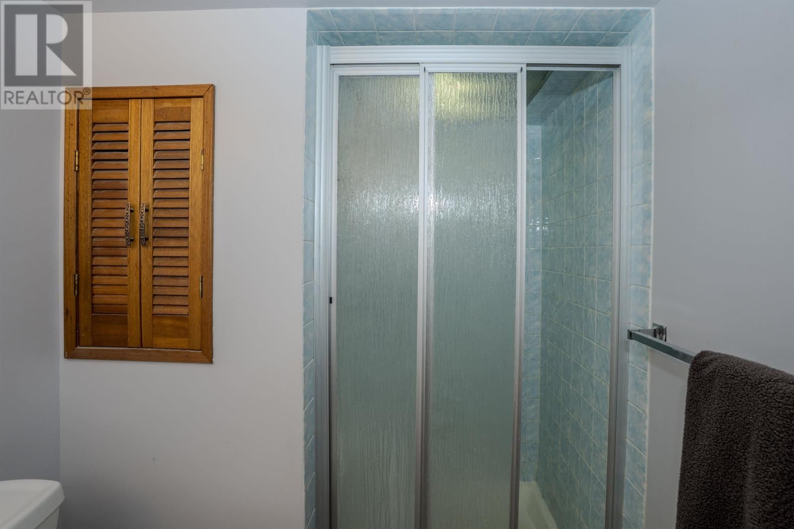 305 SILLESDALE CRES Image 22