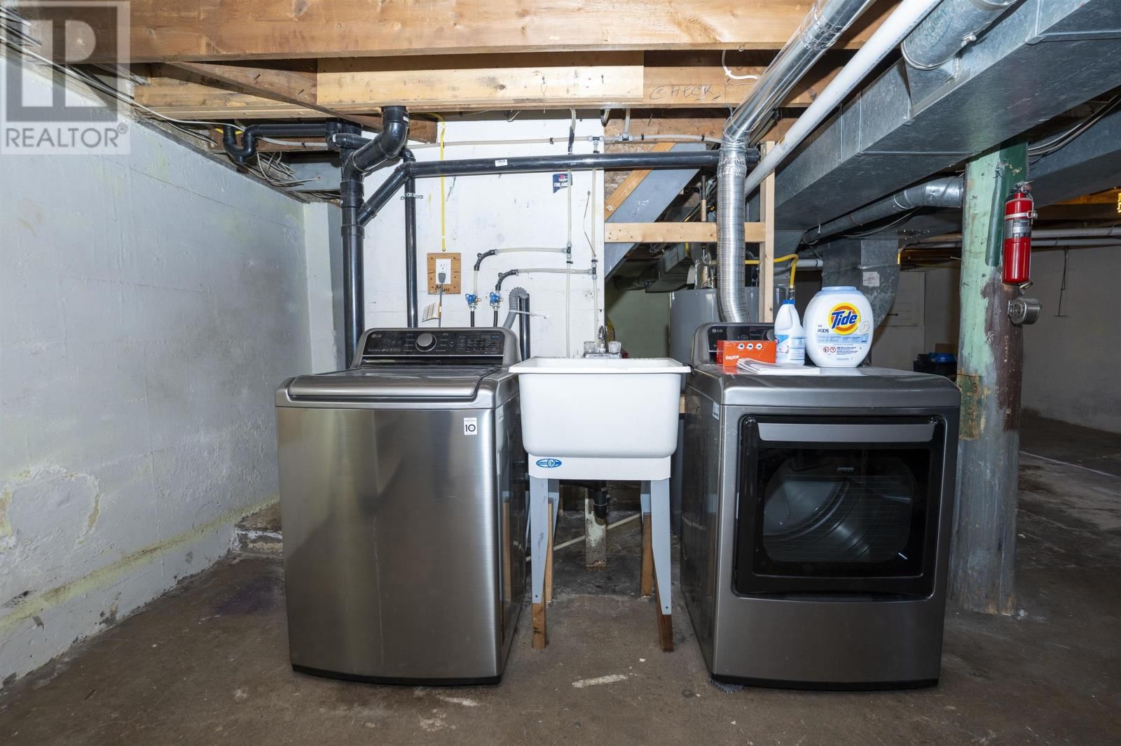 420 VAN NORMAN ST Image 30