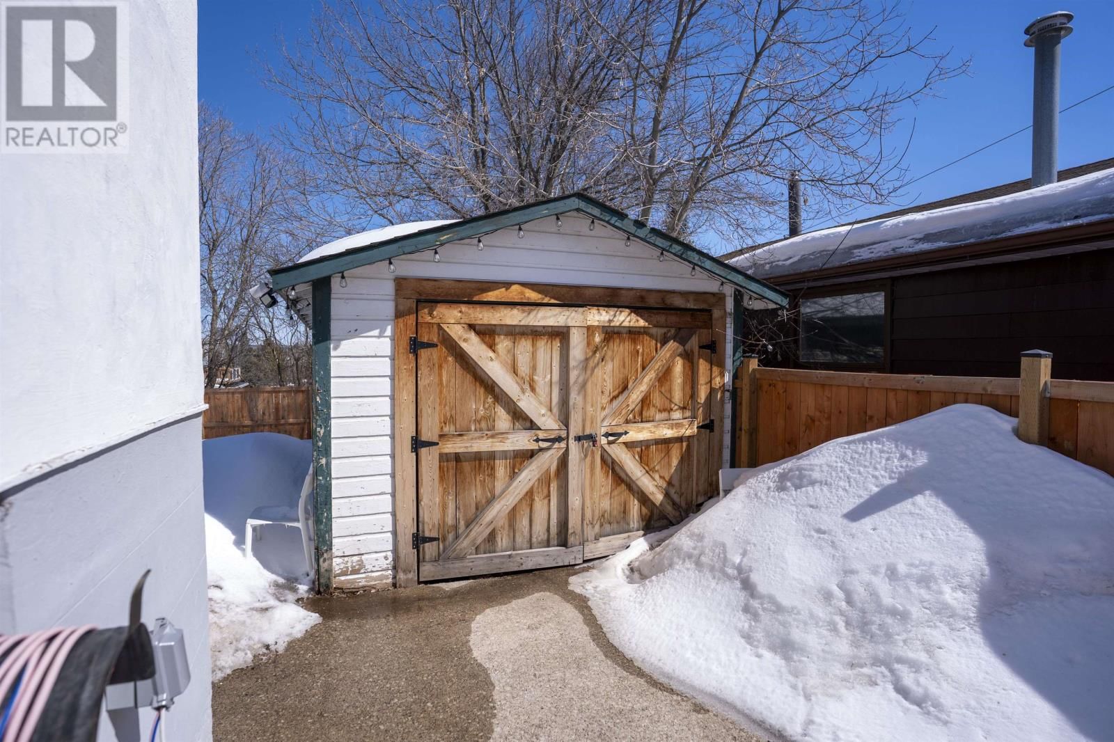 420 VAN NORMAN ST Image 35