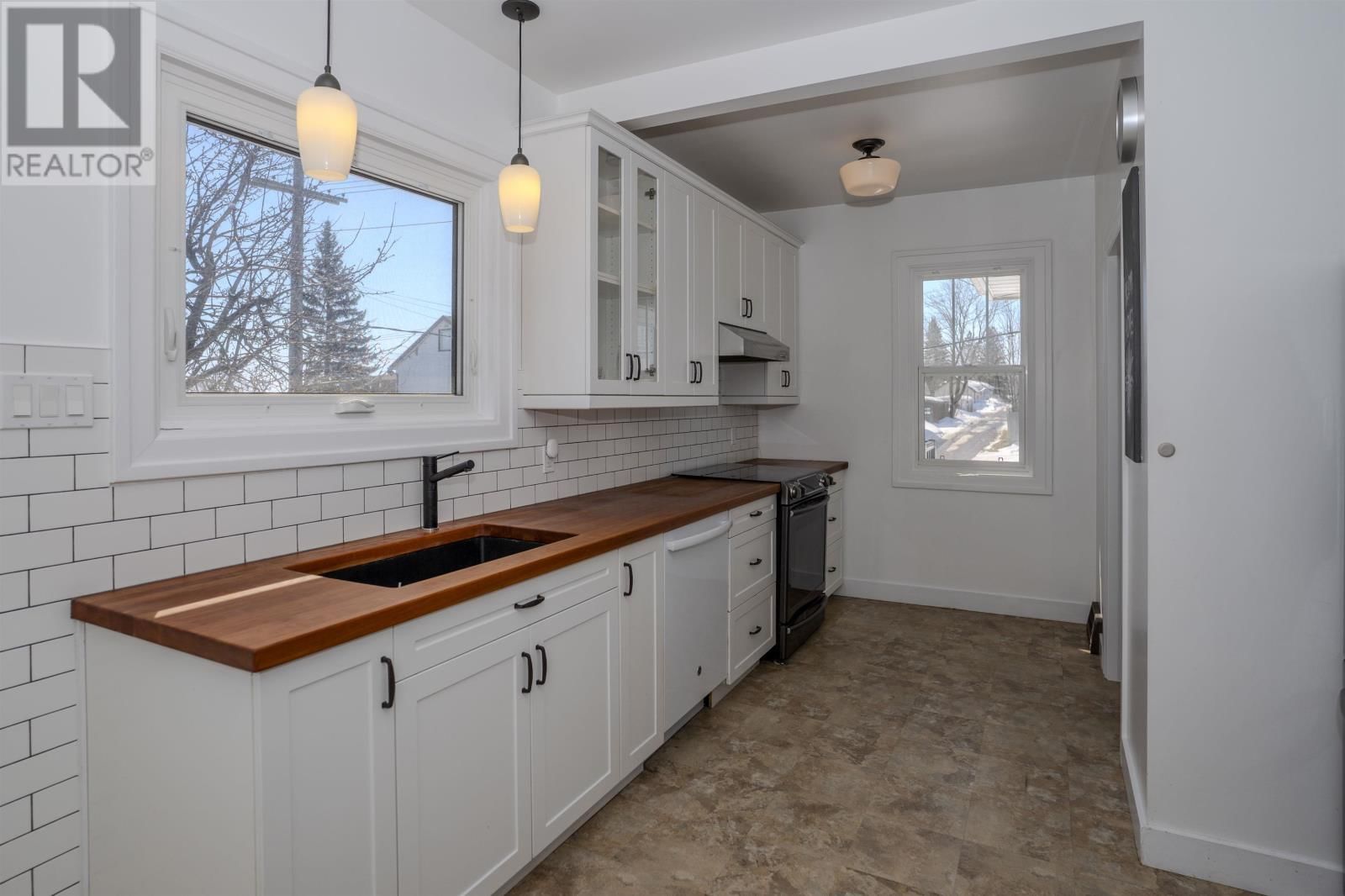 420 VAN NORMAN ST Image 7