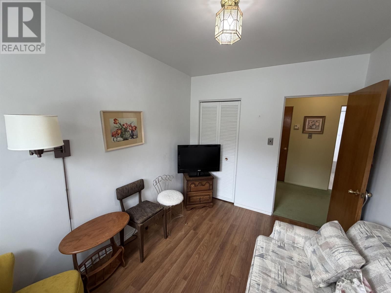 267 WINDSOR ST Image 23