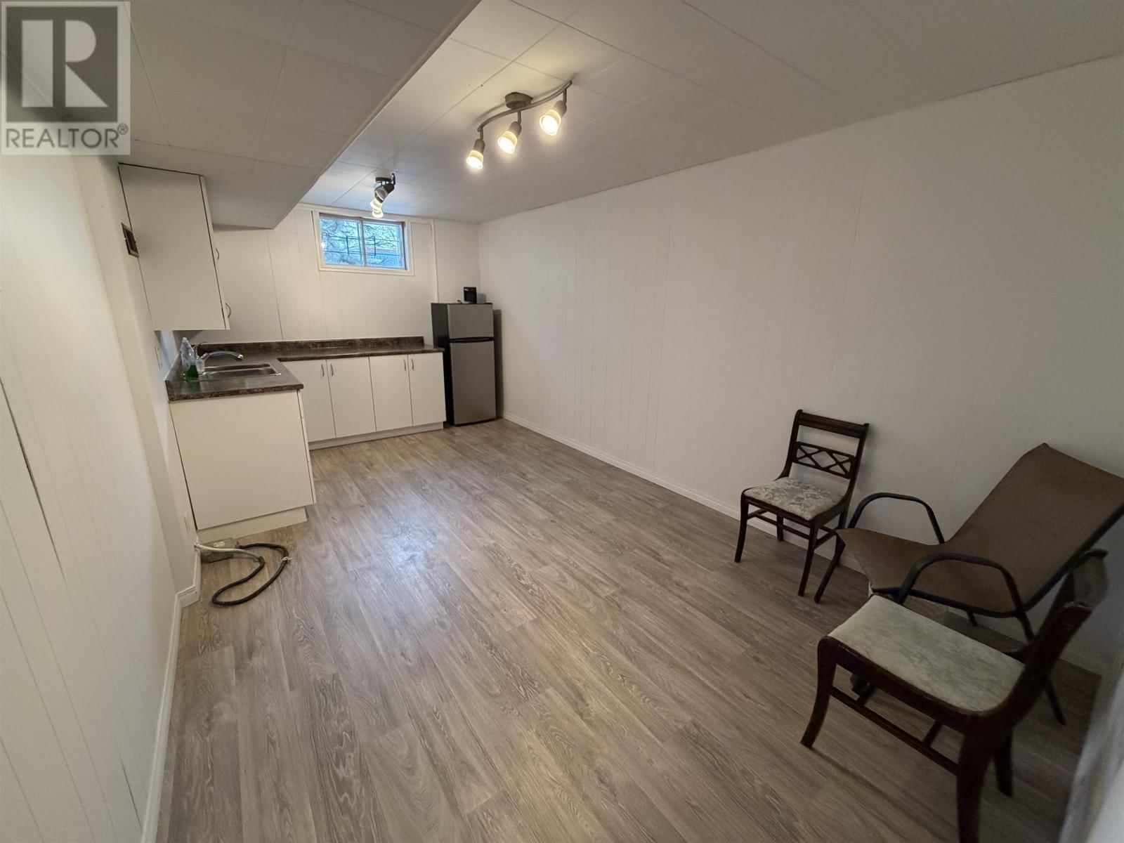 267 WINDSOR ST Image 29