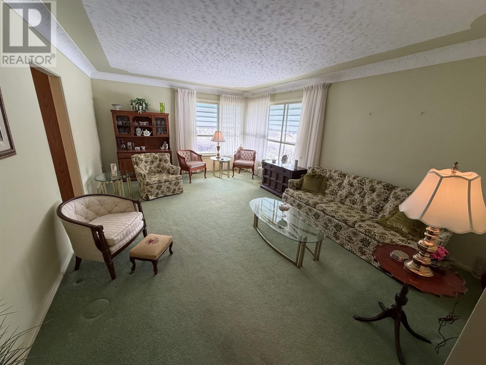 267 WINDSOR ST Image 8