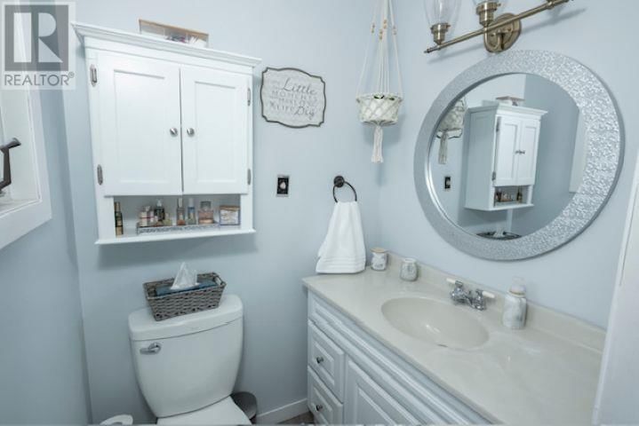 412 RAINBOW STREET Image 14