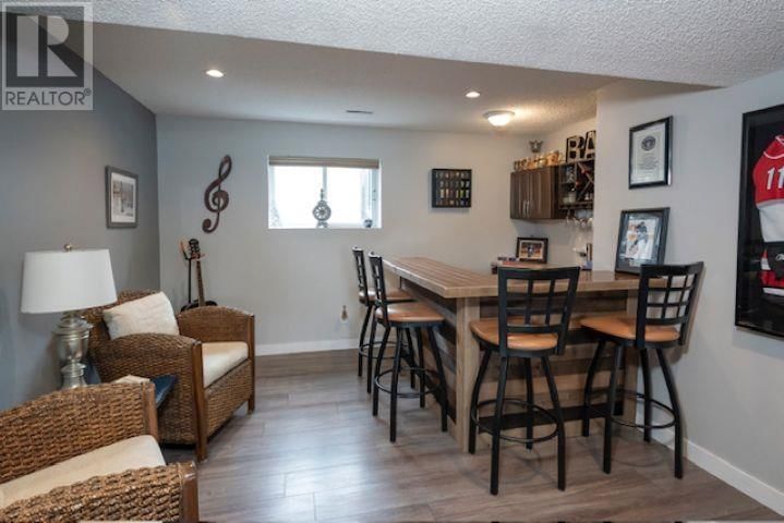 412 RAINBOW STREET Image 23