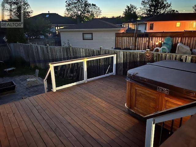 412 RAINBOW STREET Image 31