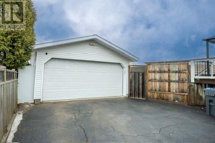 412 RAINBOW STREET Image 33