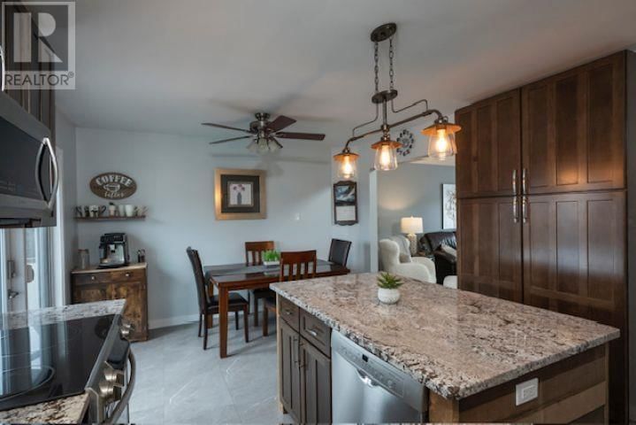 412 RAINBOW STREET Image 9