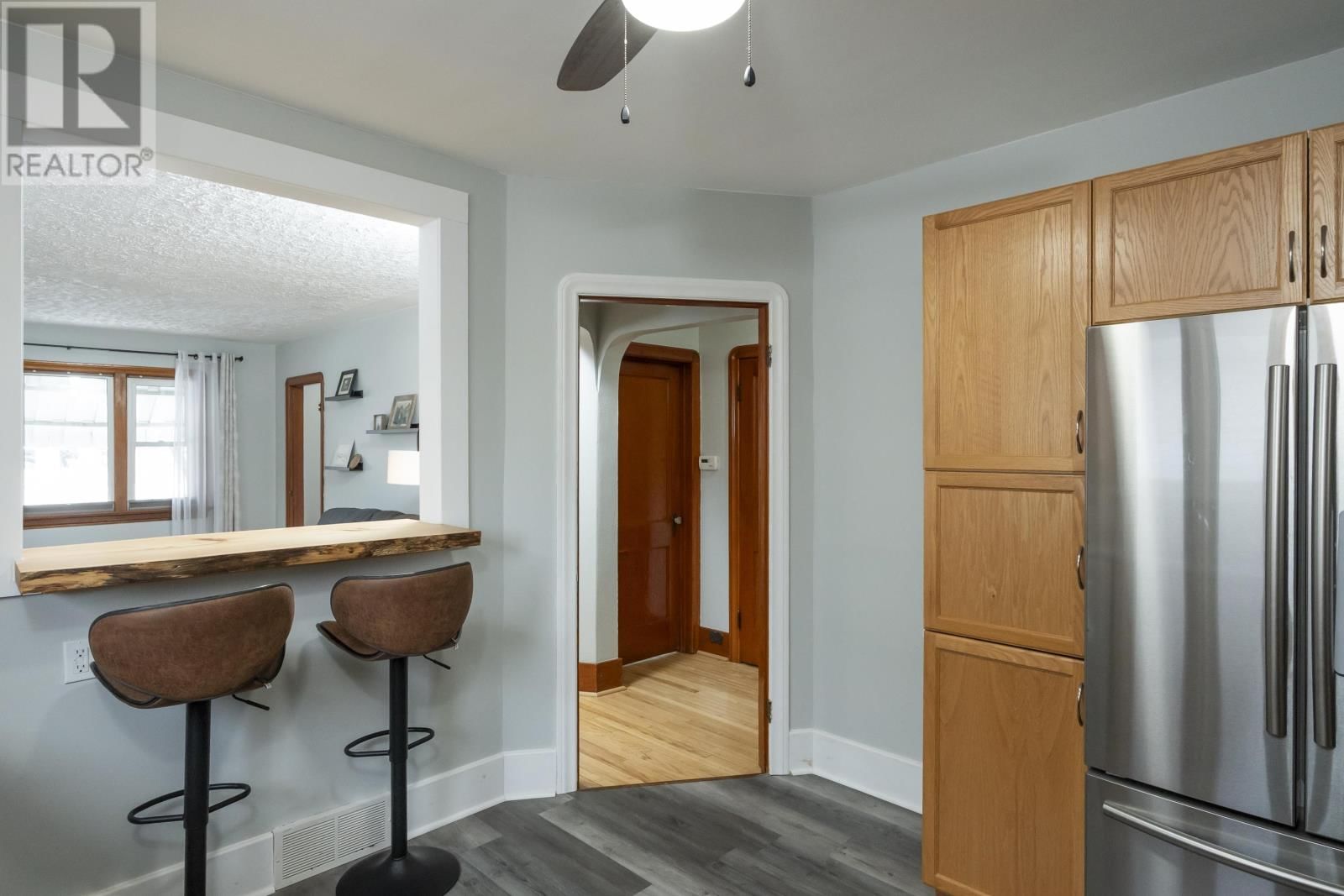 522 SYNDICATE AVE Image 11